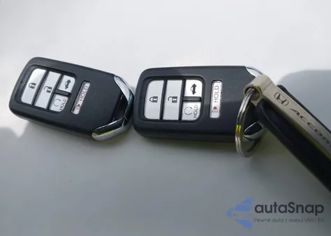 2017 Honda Accord Touring V6 from USA, damaged, VIN 1HGCR3F90HA002929